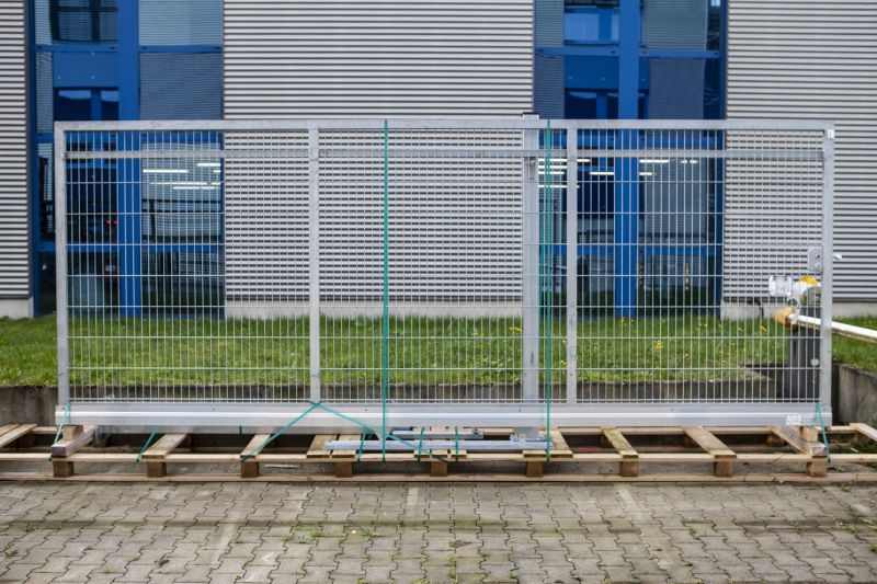 Schiebetor V-Star-F60 - 3500x2000, Moritz 6/5/6, Handbetrieb Zink