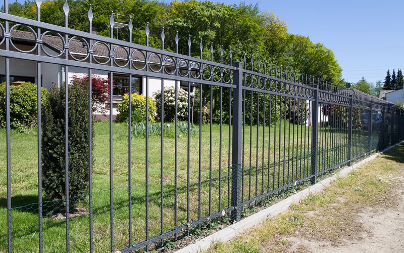 Design- & Schmiedezäune Bild 2