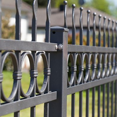 Design- & Schmiedezäune